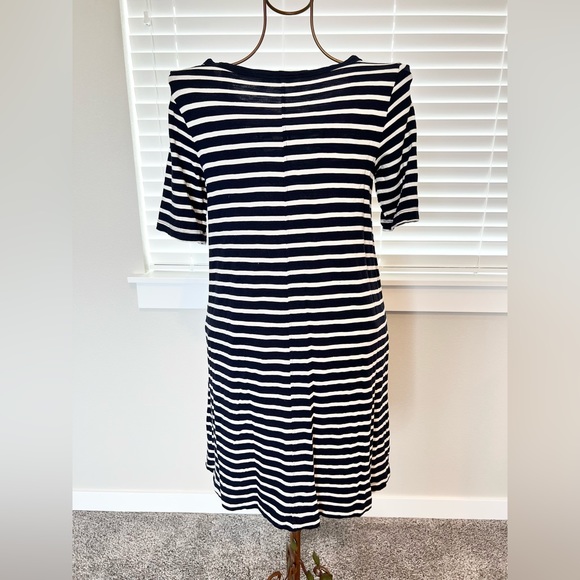GAP T-Shirt Dress Navy Stripe - Picture 2 of 5